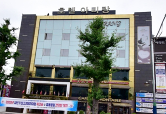 마산역 아리랑호텔 앞